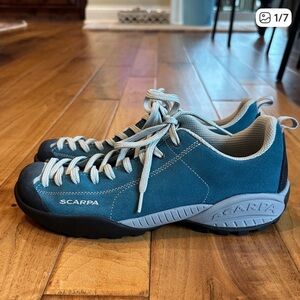 NWOT Scarpa Mojito unisex hiking shoes in Ocean